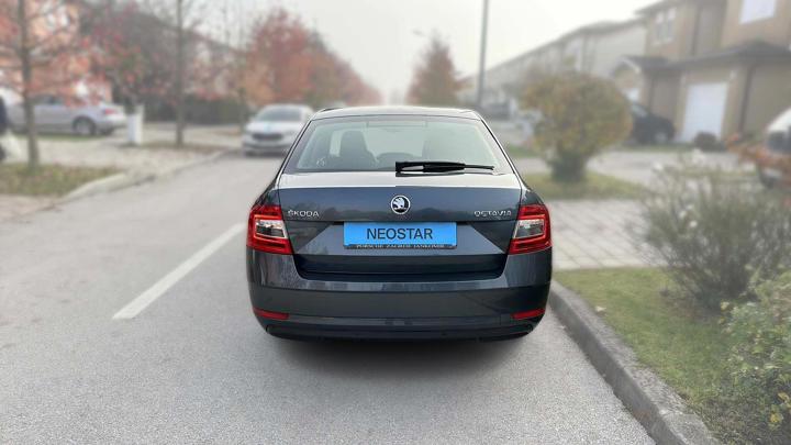 Škoda Octavia 1.6 TDI DSG Style