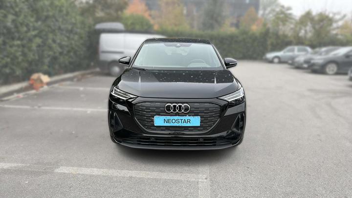 Audi 	 Q4 Sportback 50 e-tron quattro