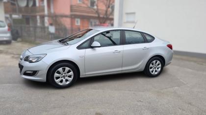 Opel Astra 1.6 CDTI 