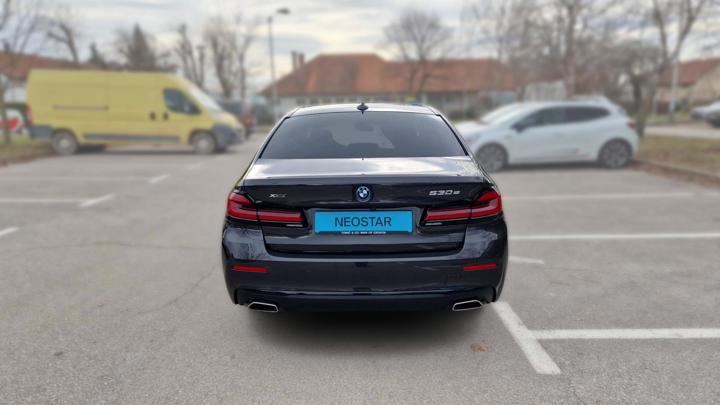 BMW 530e Xdrive Luxury line