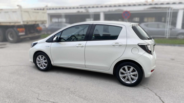 Toyota Yaris 1.5 Hybrid Sol 5 vrata Aut.