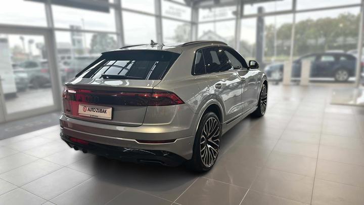 Audi Q8 55 TFSIe quattro tiptronic