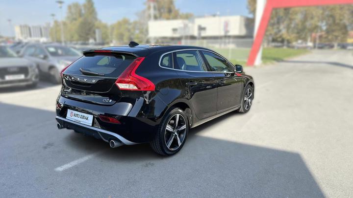 Used 94512 - Volvo V40 V40 D2 R-Design Momentum Geartronic cars