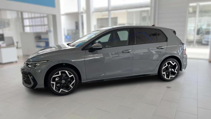 VW Golf VIII PA 1.5 eTSI DSG R-Line