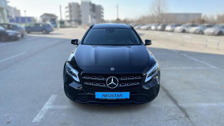 Mercedes-Benz GLA 200 Night Star