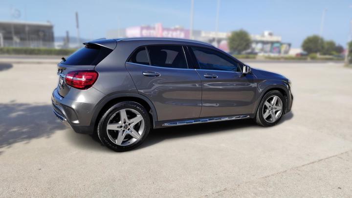 Mercedes-Benz GLA 180 AMG Line Aut.