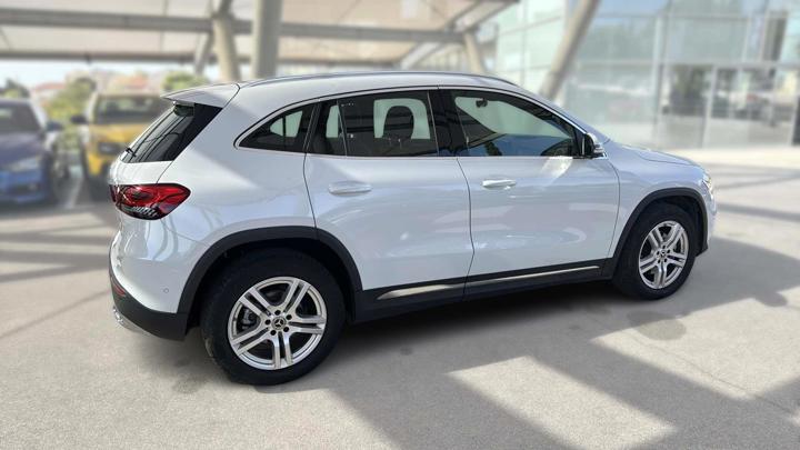 Mercedes-Benz Klasa GLA, 200D