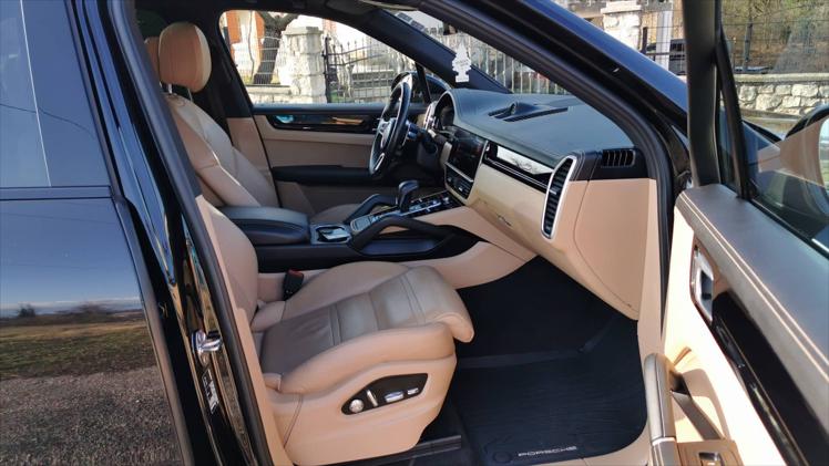 Porsche Cayenne S Tiptronic