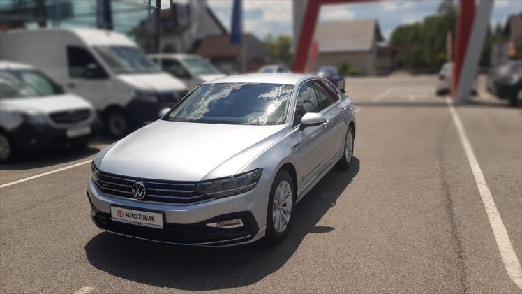 VW rabljeni automobil na prodaju iz oglasa 70649 - VW Passat Passat 2,0 TDI BMT SCR Elegance DSG