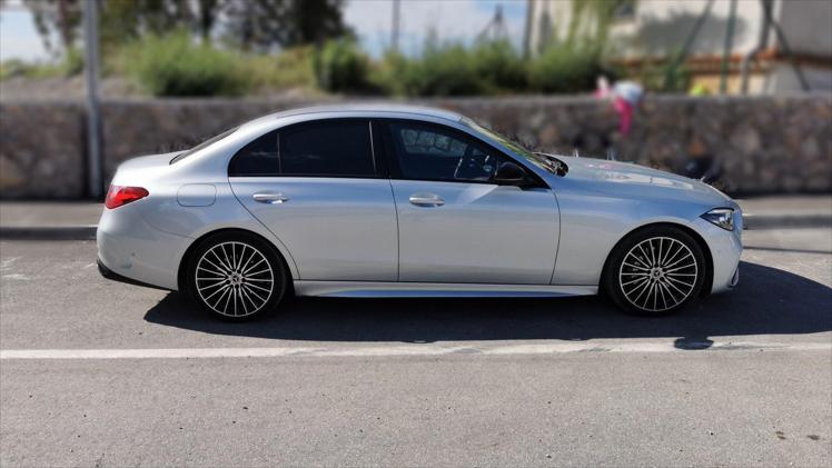 Mercedes-Benz C220D