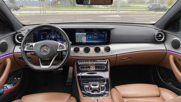 Mercedes-Benz E 220 d T AMG Line Aut.