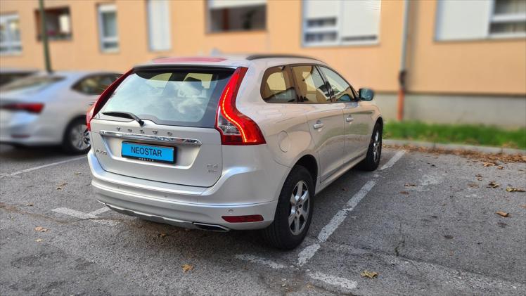 Volvo XC60 AWD D4 Momentum Geartronic