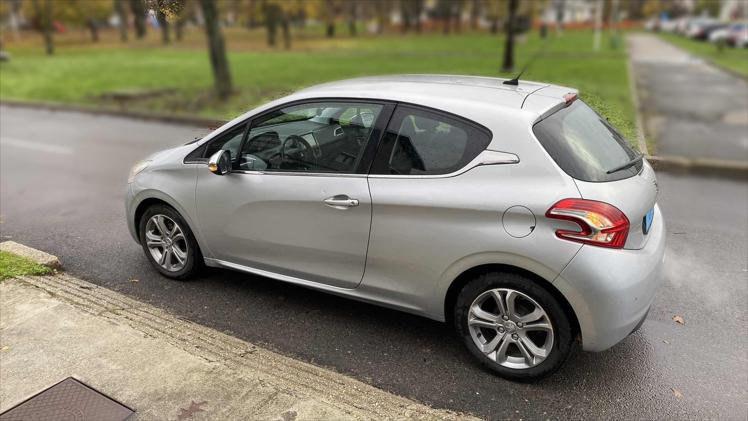 Peugeot 208 1,2 VTi Allure