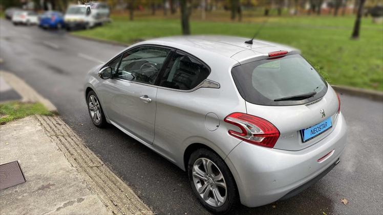 Peugeot 208 1,2 VTi Allure