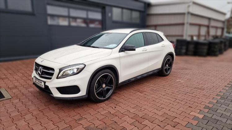 Mercedes-Benz GLA 180 d AMG Line