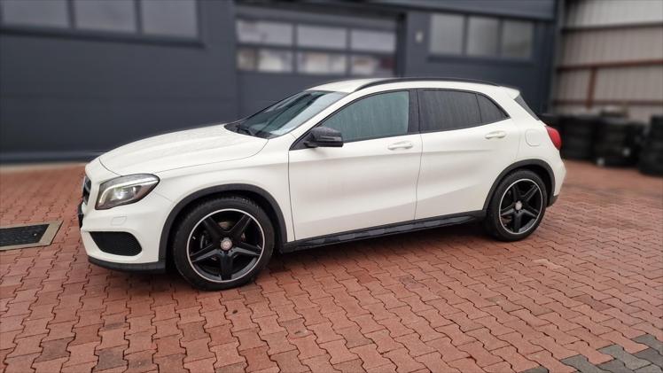 Mercedes-Benz GLA 180 d AMG Line