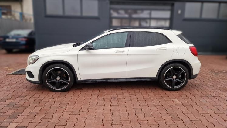 Mercedes-Benz GLA 180 d AMG Line