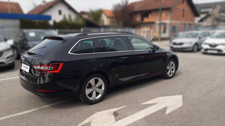 Rabljeni automobil na prodaju iz oglasa 77957 - Škoda Superb Superb Combi 2,0 TDI Ambition DSG