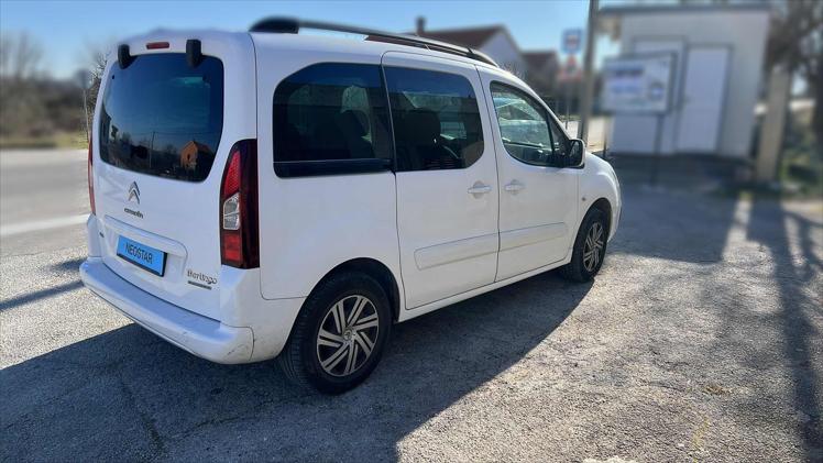 Rabljeni automobil na prodaju iz oglasa 76155 - Citroën Berlingo Berlingo BlueHDi 100 S&S Feel