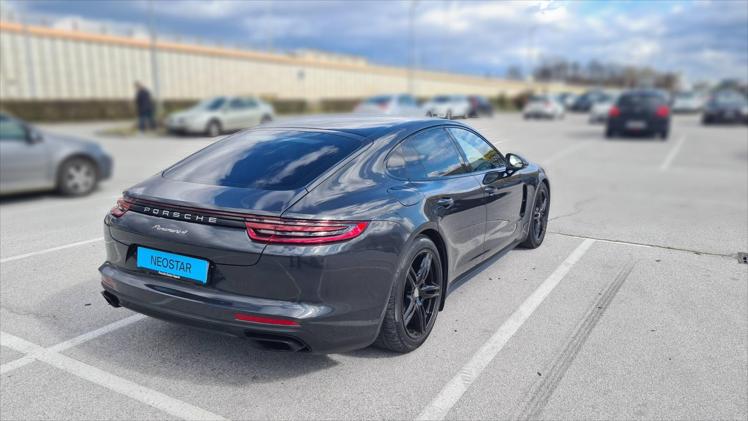 Porsche Panamera PDK