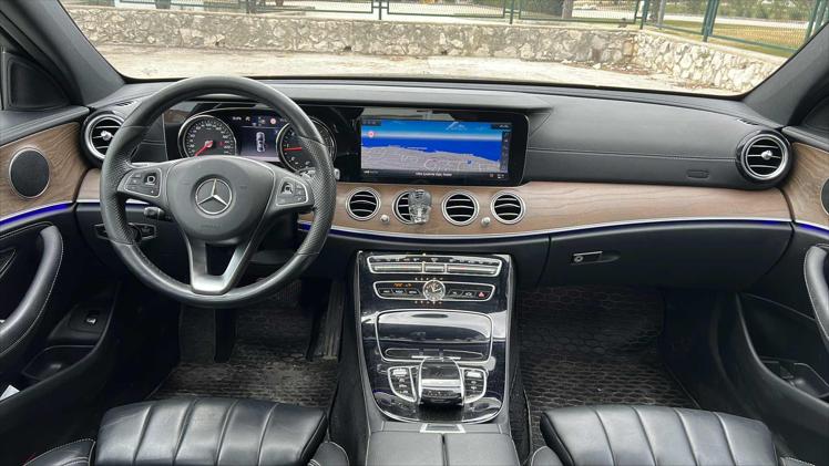 Mercedes-Benz E 220 d 4MATIC Aut.