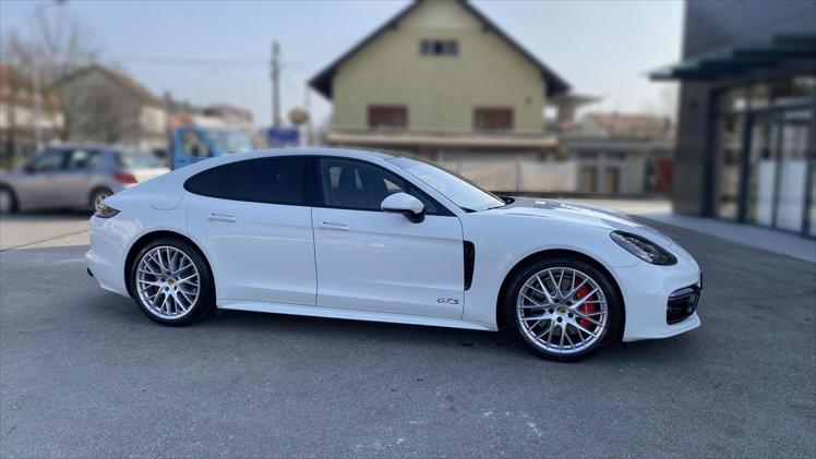 Porsche Panamera GTS PDK