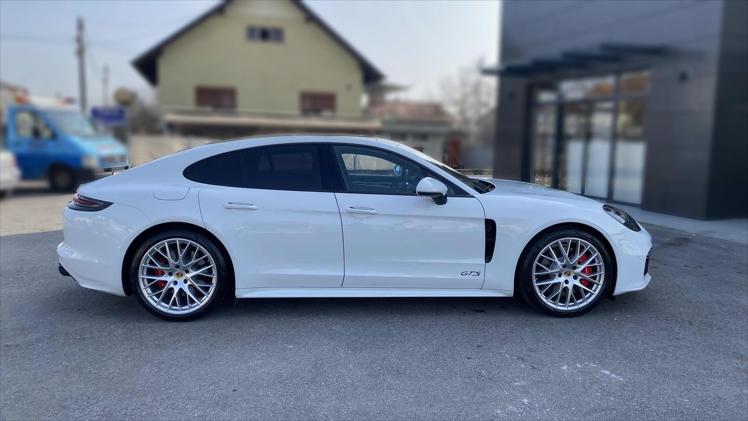 Porsche Panamera GTS PDK