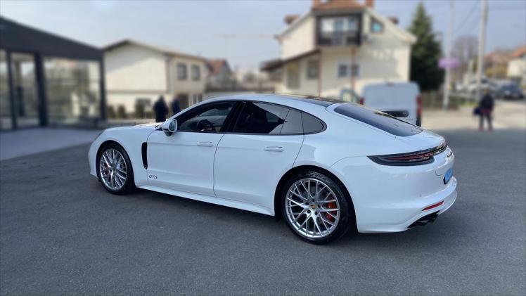 Porsche Panamera GTS PDK