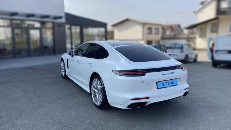 Porsche Panamera GTS PDK