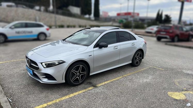 Mercedes-Benz A 250 e AMG Line Aut.