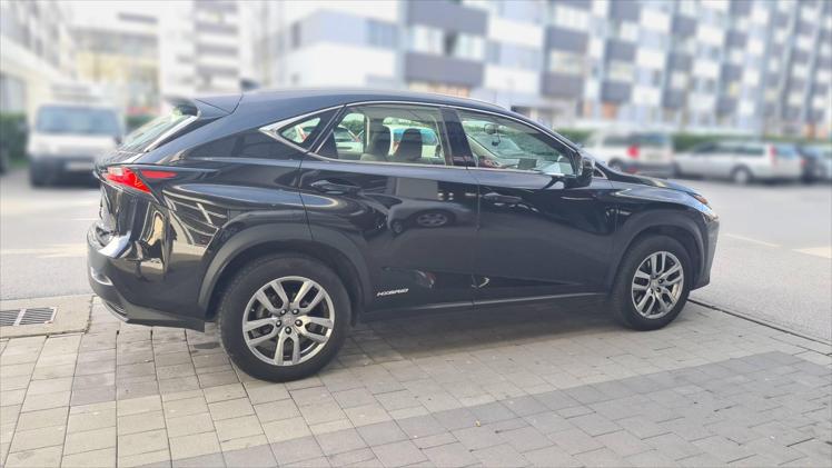 Lexus NX 300h 