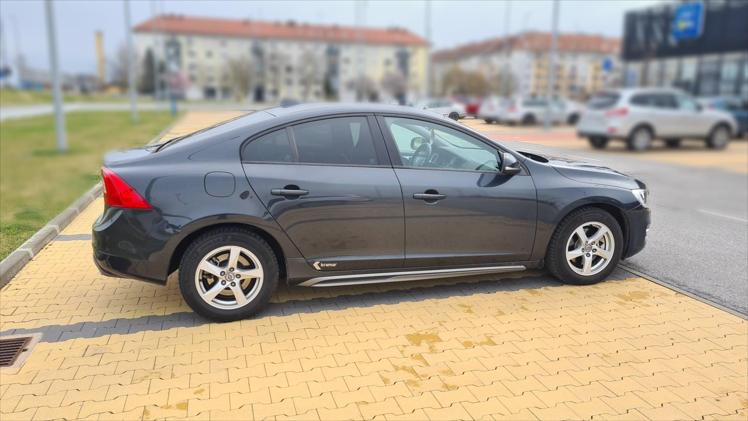 Volvo S60 D2 103g. Momentum