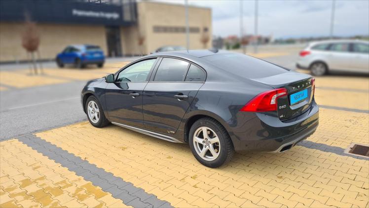 Volvo S60 D2 103g. Momentum