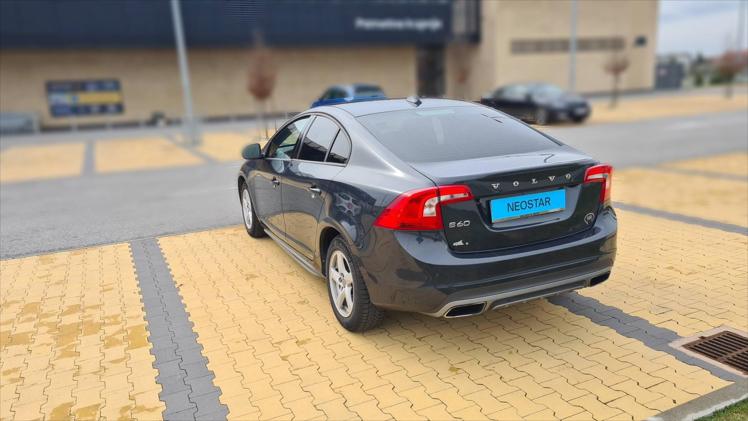 Volvo S60 D2 103g. Momentum