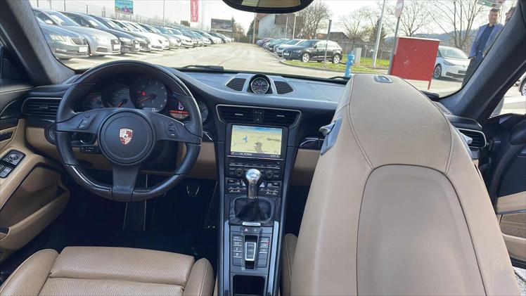 Porsche 911 Carrera 4S Coupé