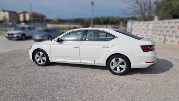 Škoda Superb 2,0 TDI Ambition DSG