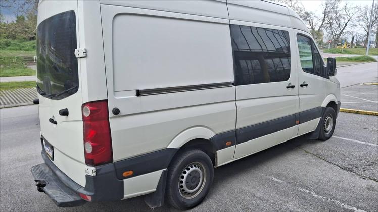 Rabljeni automobil na prodaju iz oglasa 78257 - VW Crafter Furgon  Crafter Furgon 35 2,5 TDI KMR