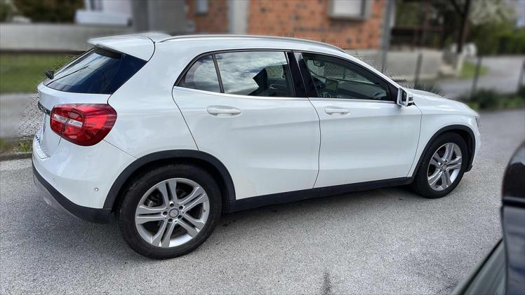 Mercedes-Benz GLA 200 d 4MATIC Urban Aut.