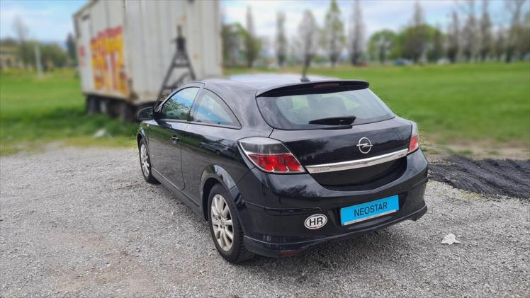 Opel Astra GTC 1.6 16V OPC Line