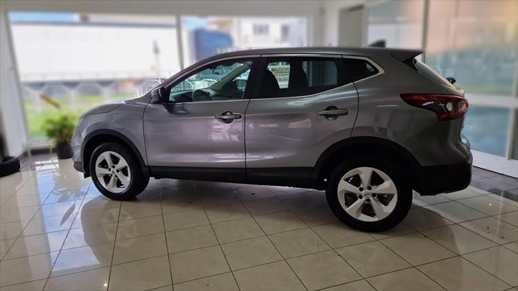 Nissan Qashqai 1,5 dCi N-Connecta