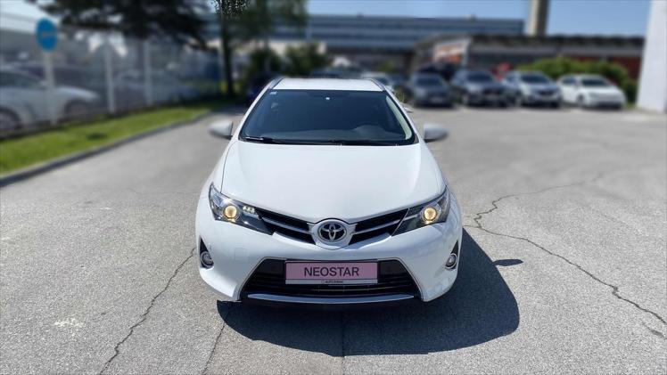 Toyota Auris TS 2,0 D-4D Style