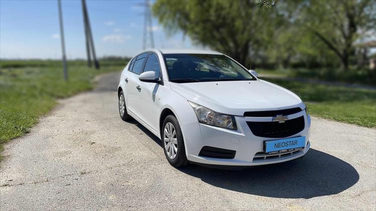 Chevrolet Cruze 1,6 LS+