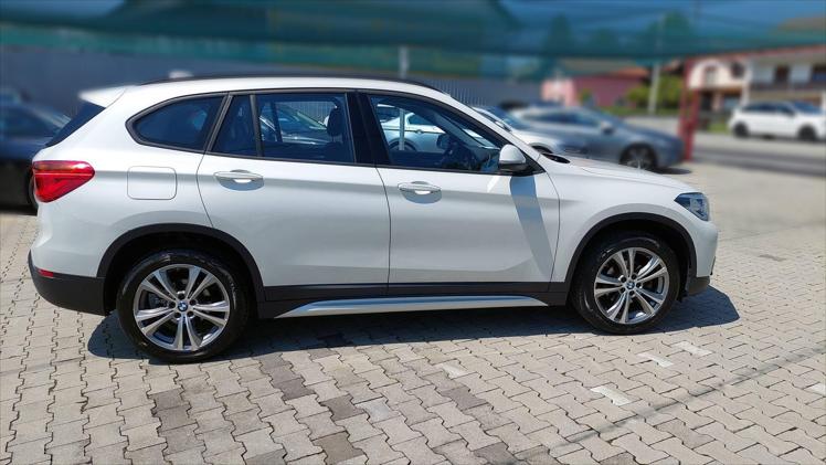 BMW X1 sDrive16d Sport Line