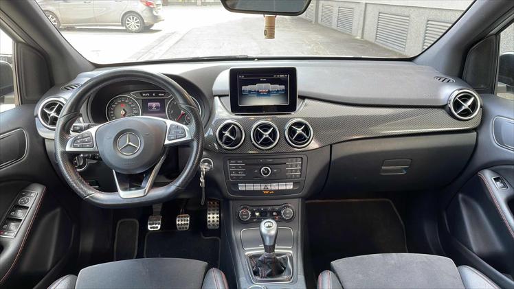 Mercedes-Benz B 180 d AMG Line