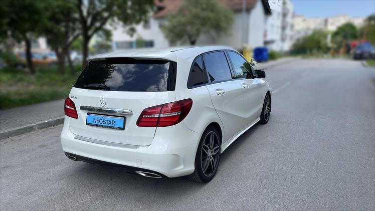 Mercedes-Benz B 180 d AMG Line